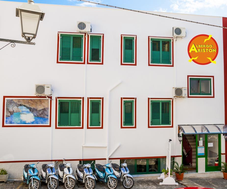 Hotel Ariston 우스티카 외부 사진