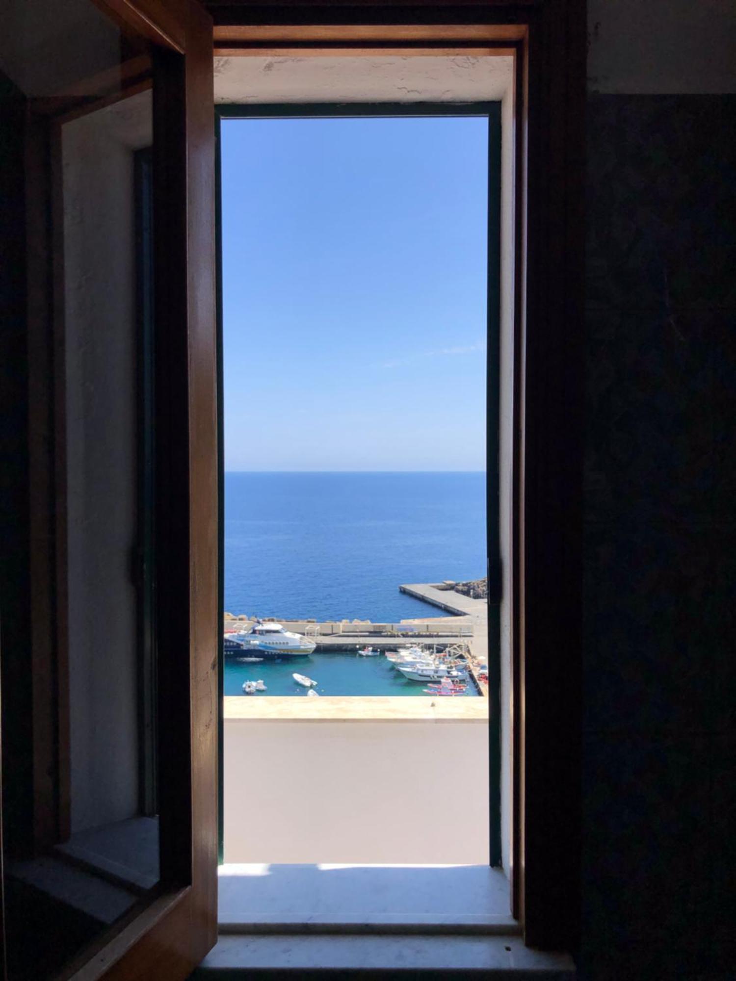 Hotel Ariston 우스티카 외부 사진